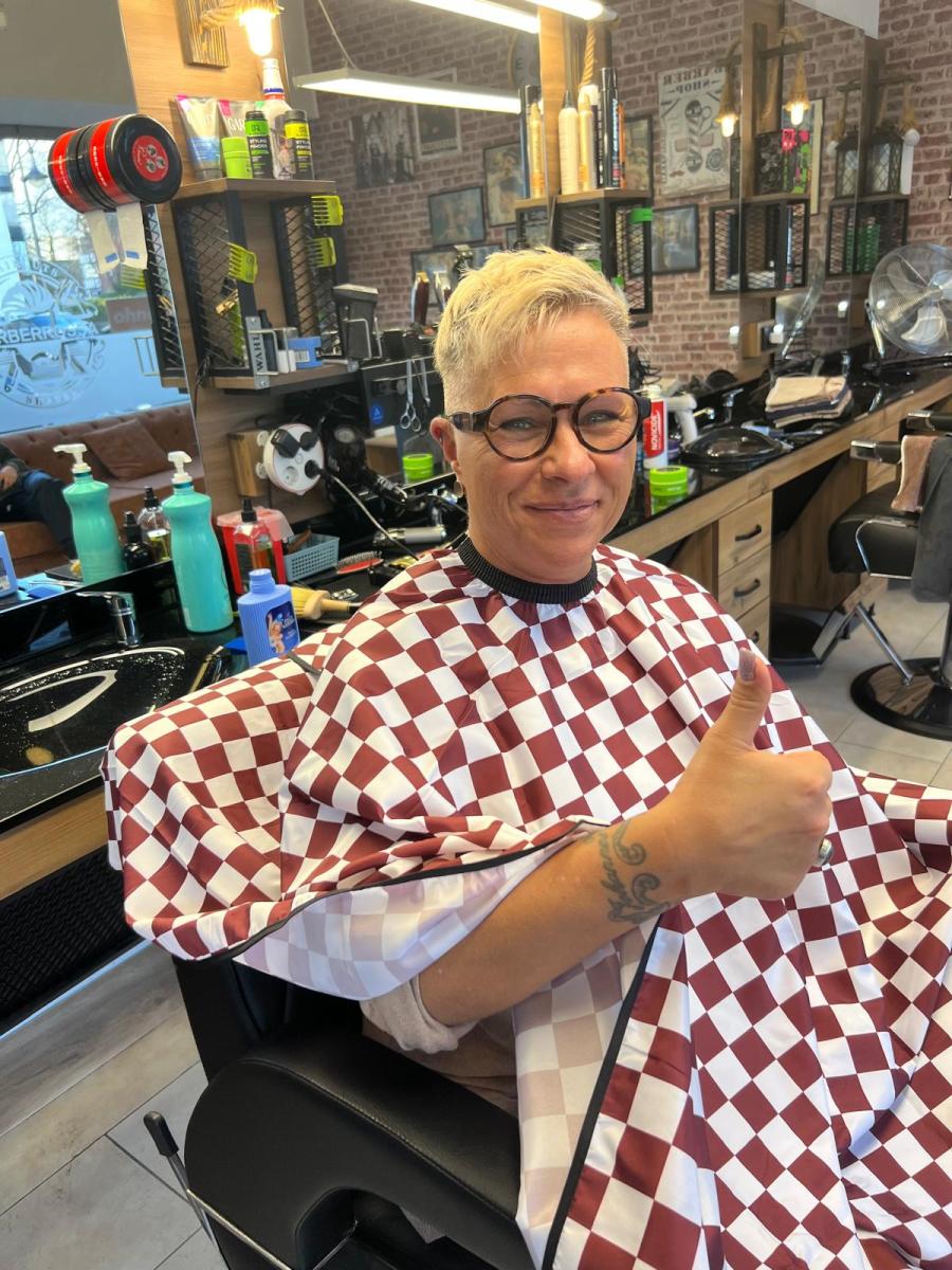 Haarschnitt 12 bei Friseur Barbarossa