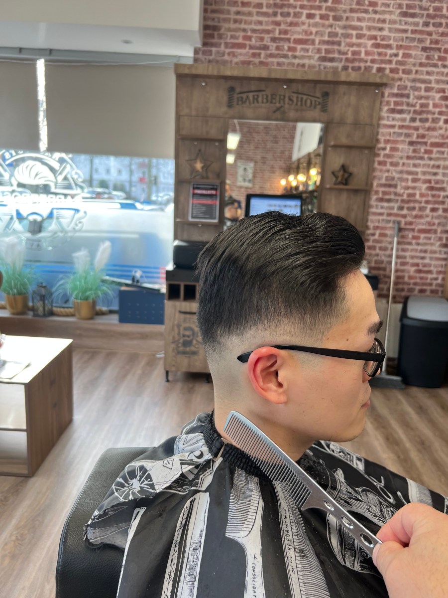 Haarschnitt 17 bei Friseur Barbarossa