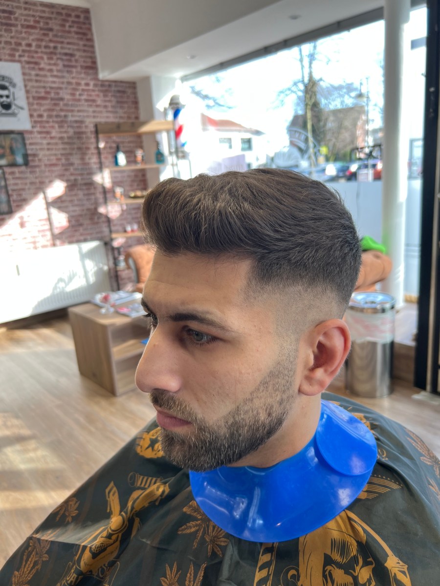 Texturierter Quiff mit Fade bei Friseur Barbarossa
