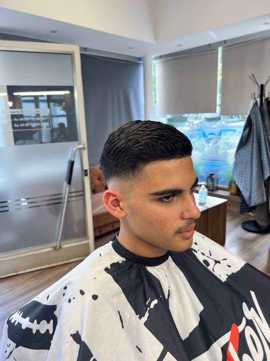 Haarschnitt 24 bei Friseur Barbarossa