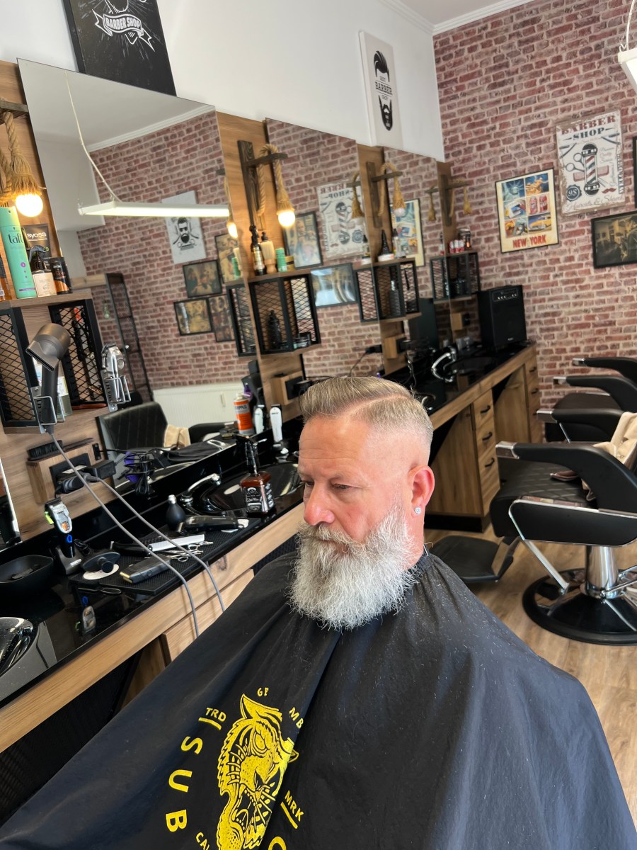Haarschnitt 34 bei Friseur Barbarossa
