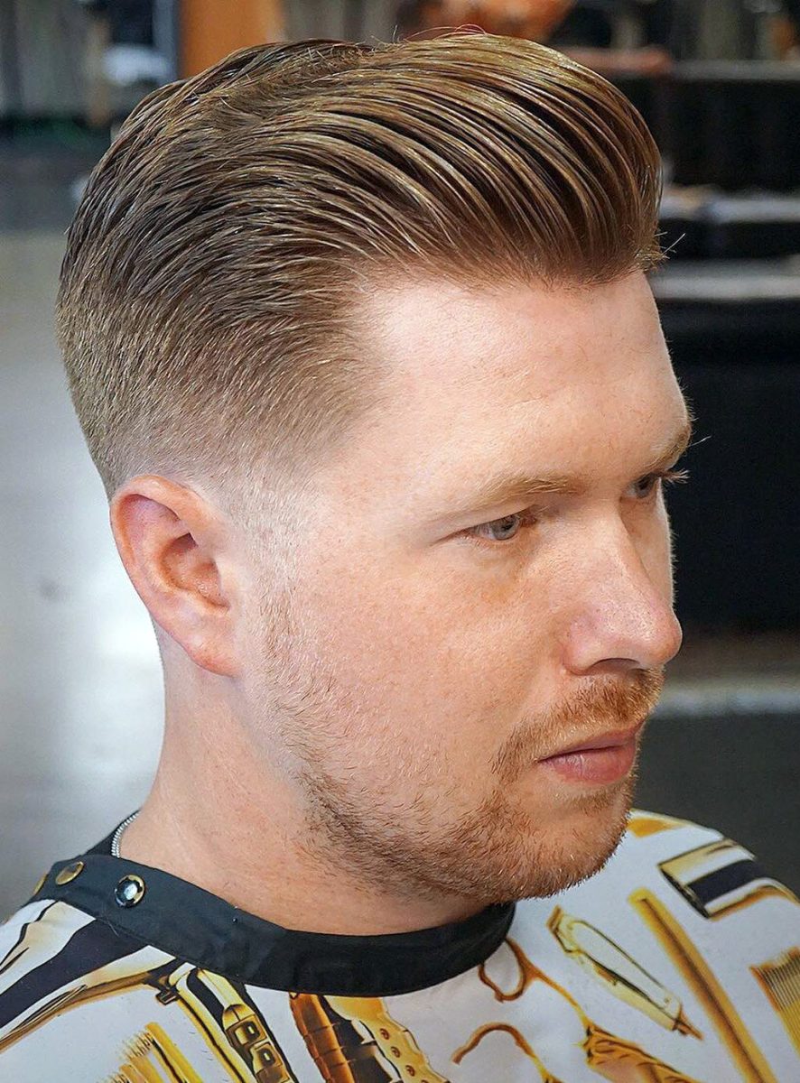 Pompadour mit sauberem Übergang bei Friseur Barbarossa