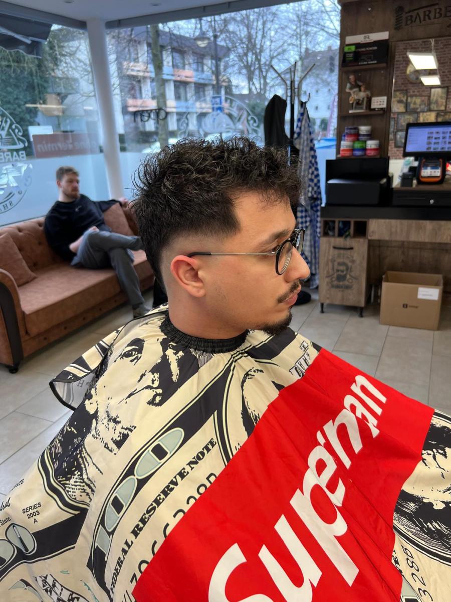 Haarschnitt 44 bei Friseur Barbarossa