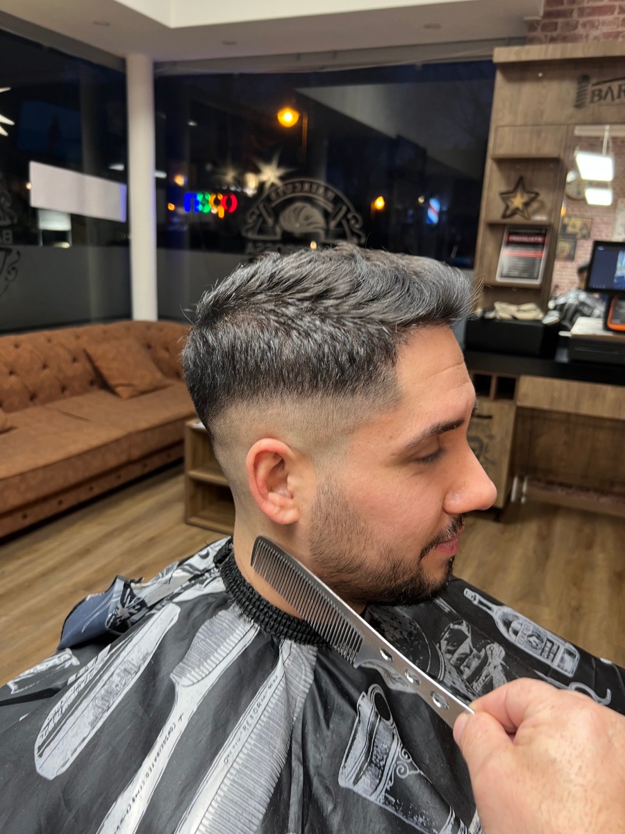 Haarschnitt 48 bei Friseur Barbarossa