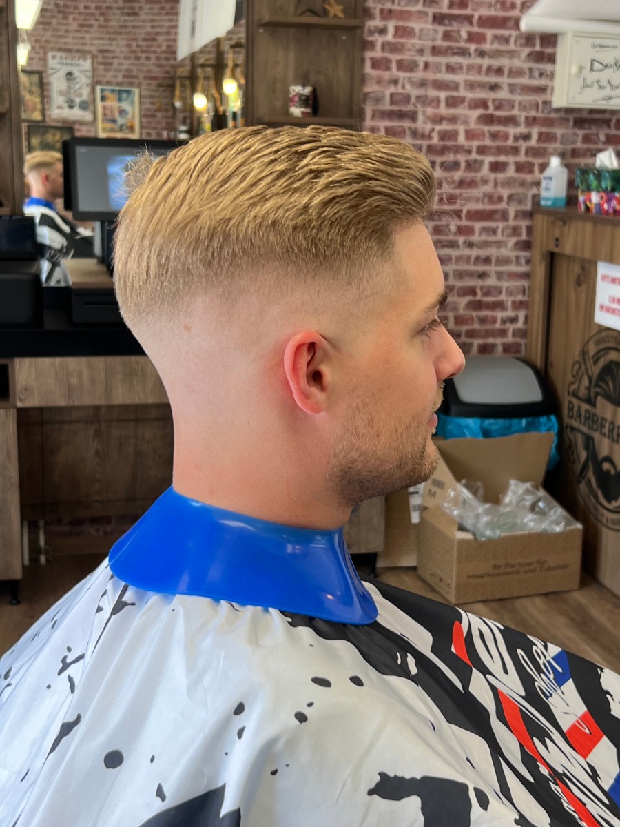 Haarschnitt 52 bei Friseur Barbarossa