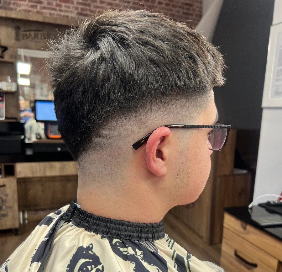 Haarschnitt 60 bei Friseur Barbarossa