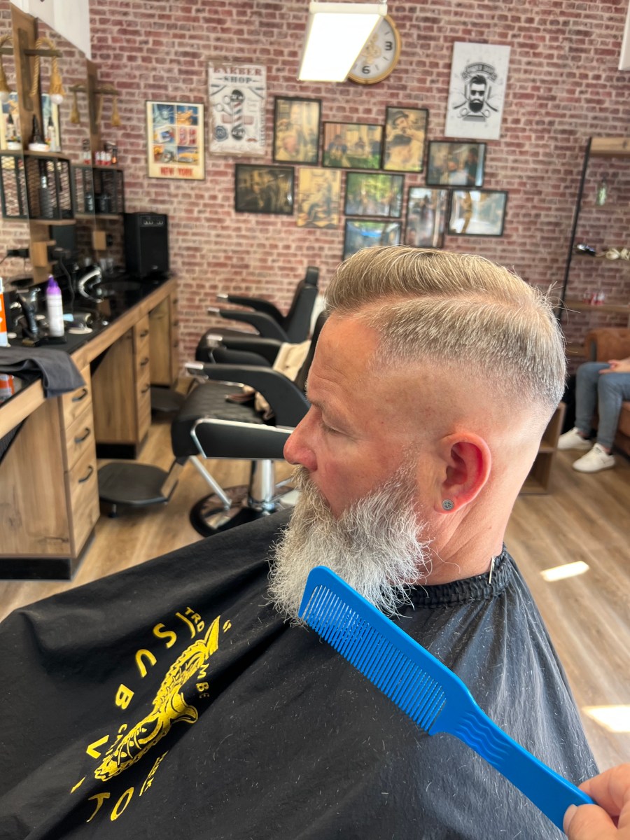 Haarschnitt 73 bei Friseur Barbarossa