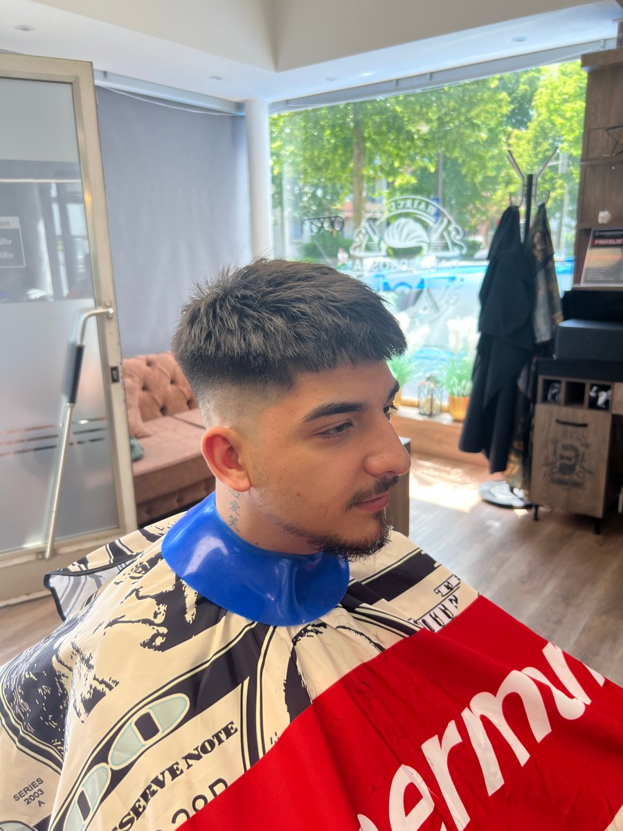 Haarschnitt 78 bei Friseur Barbarossa