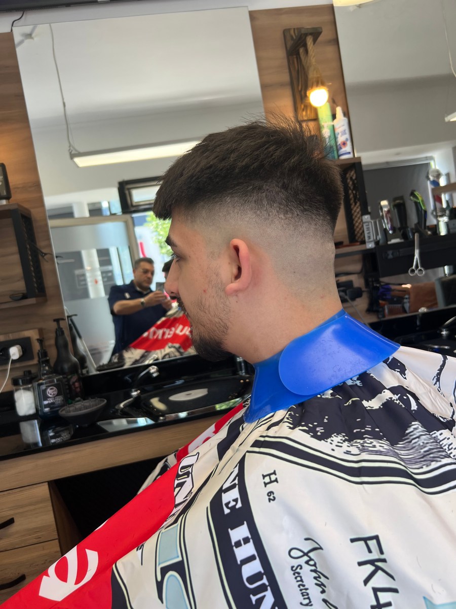 Haarschnitt 79 bei Friseur Barbarossa