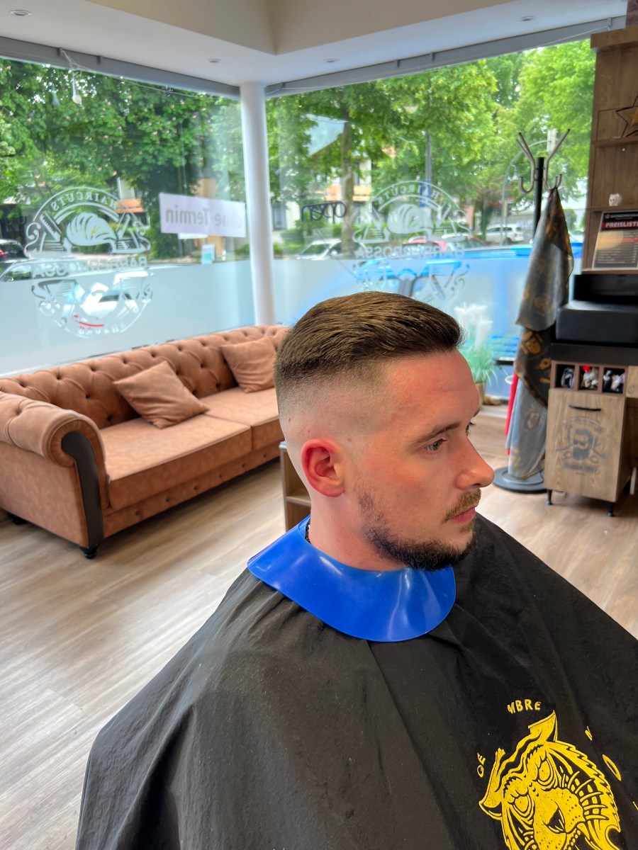 Haarschnitt 94 bei Friseur Barbarossa