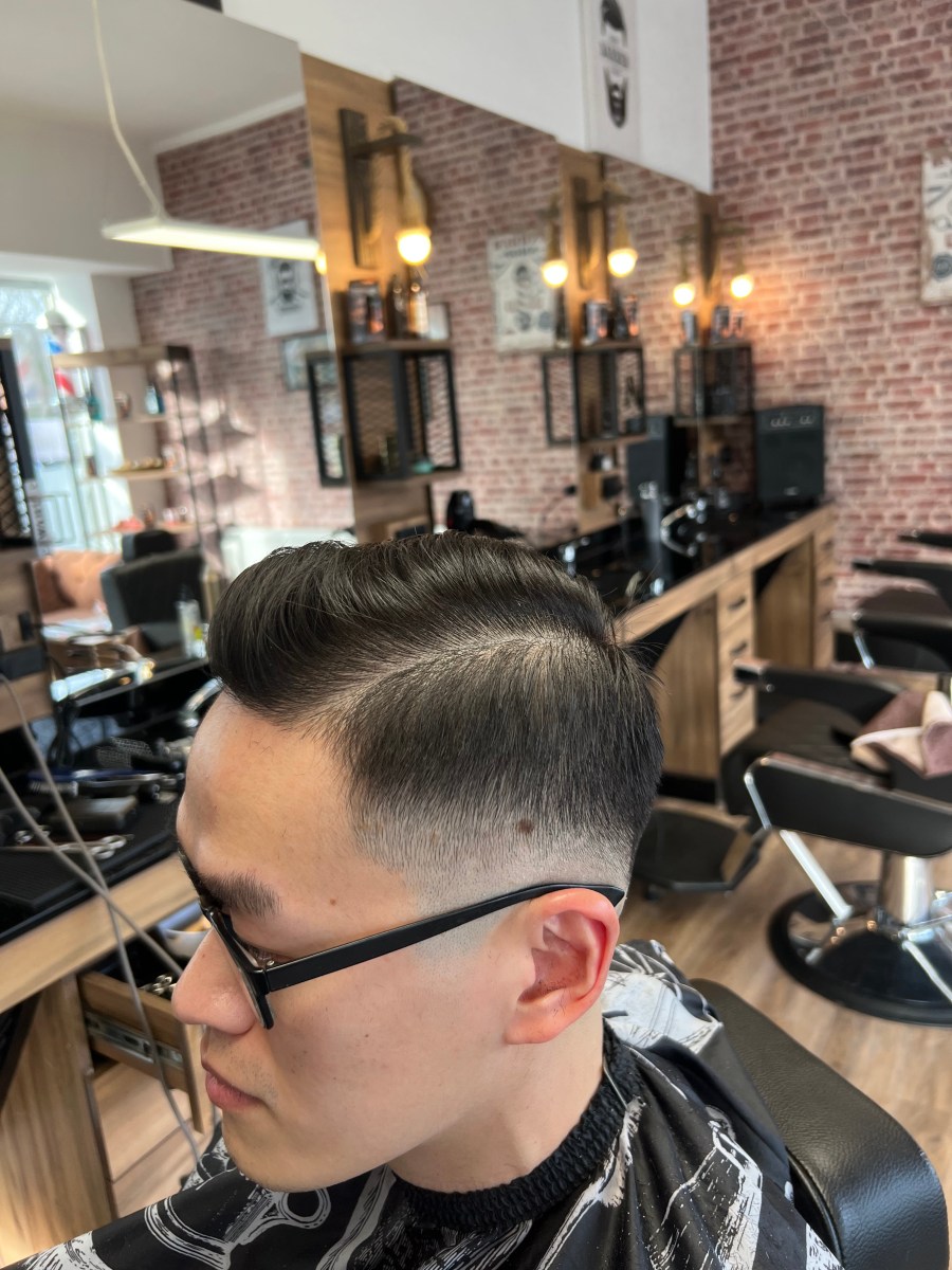 Haarschnitt 115 bei Friseur Barbarossa