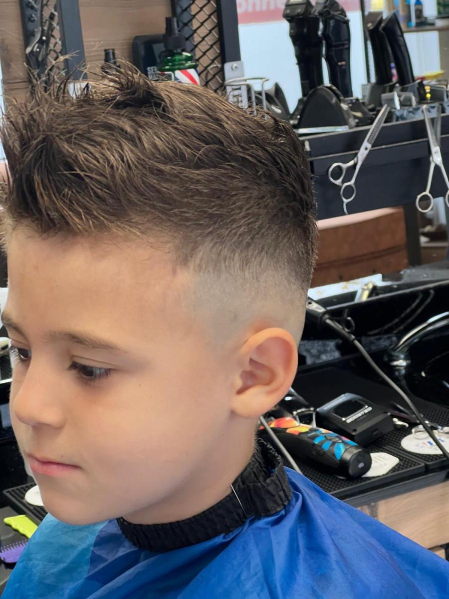Haarschnitt 132 bei Friseur Barbarossa